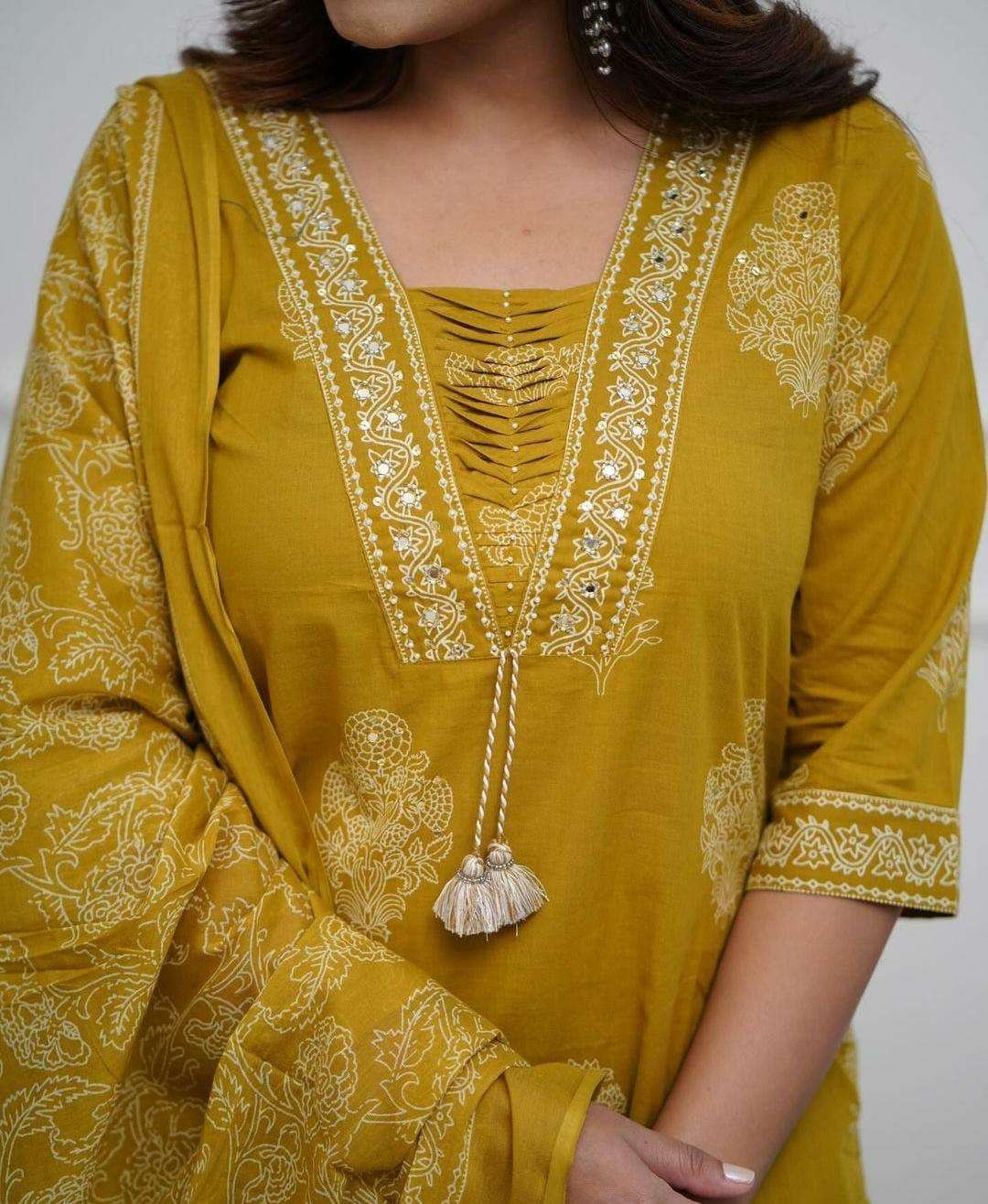 Women's Cotton Printed Straight Kurti with pant and Dupatta Set - Image 4